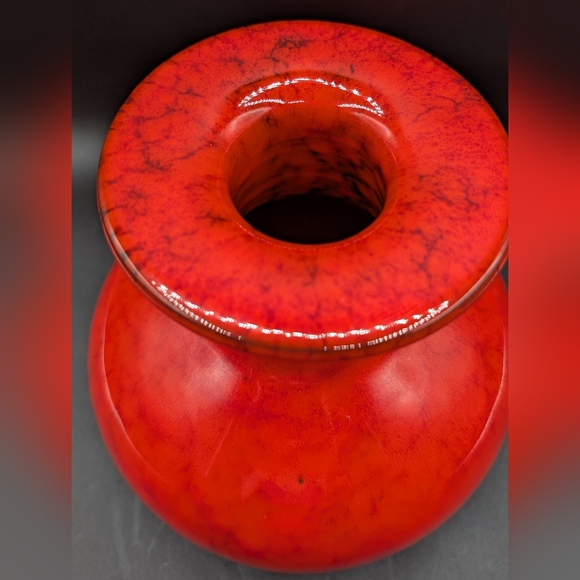 Vintage Italy Bright Red & Black Ceramic Vase, 7 In - Picture 6 of 13